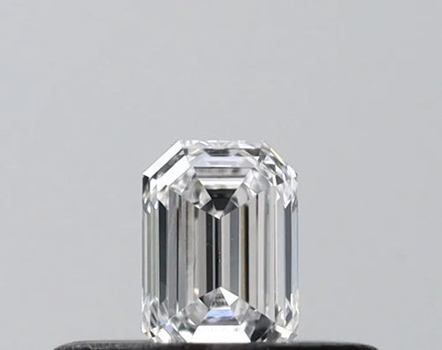 0.19ct Emerald Lab Grown Diamond (Colour D, Clarity VS1, IGI Certified)